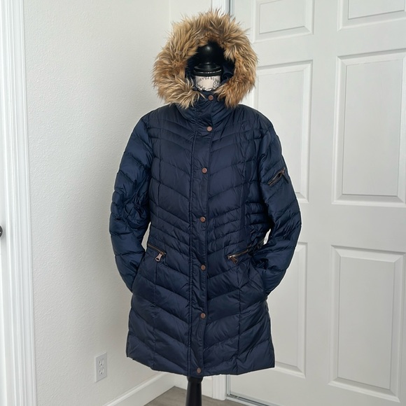 Marc New York Andrew Marc Down Jacket with removable Faux Fur Hood. - Picture 2 of 10